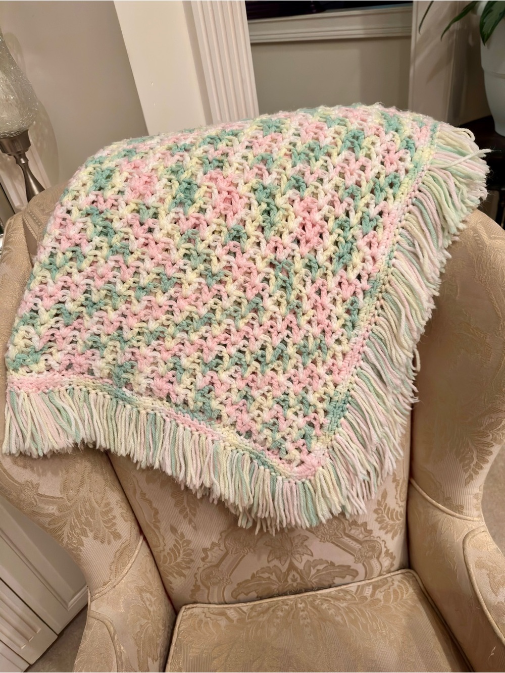 ✨🍼Vintage Hand Crocheted Baby Blanket - Picture 5 of 5
